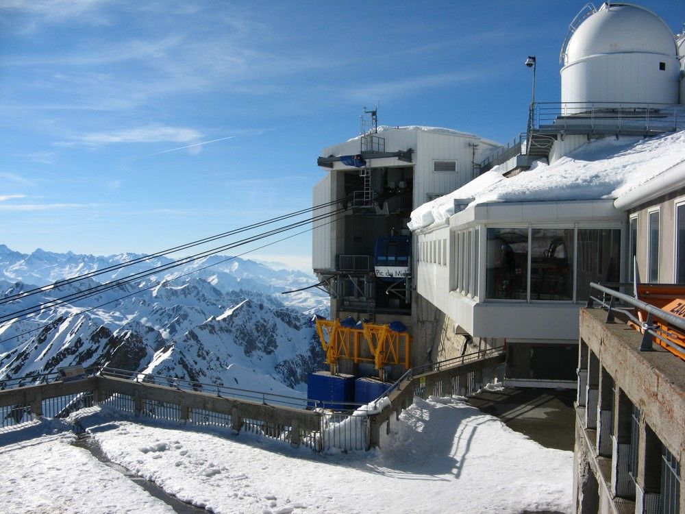 SUR L'OBSERVATOIRE DU PIC DU MIDI DE BIGORRE