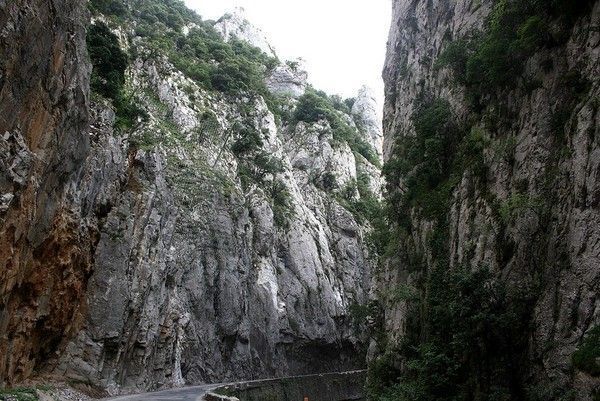 LES GORGES DE PIERRE LYS -3-