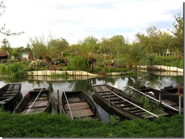 les barques des marais de BOURGES 11