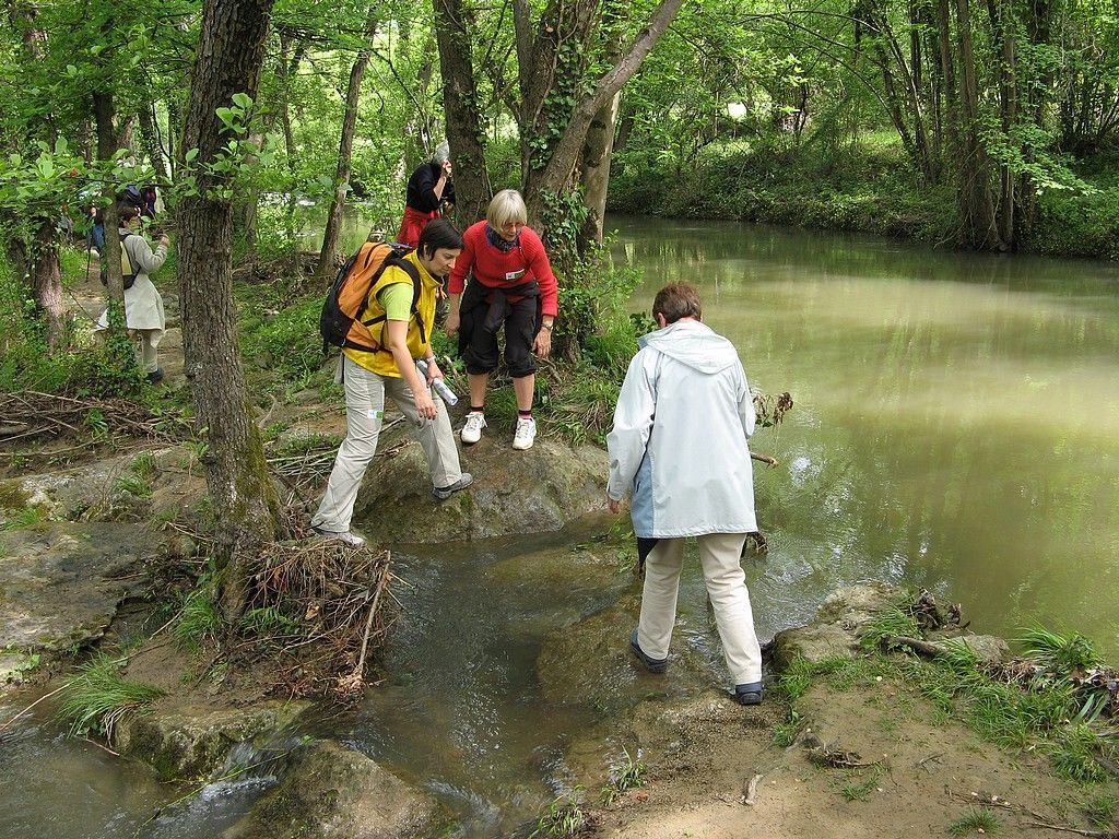Randonnée au bord de la rivière la Scios
