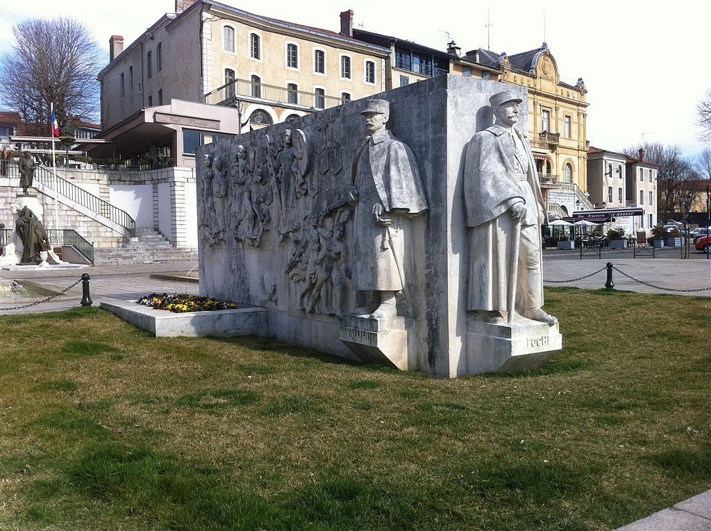 Saint Gaudens Monument Aux Morts De