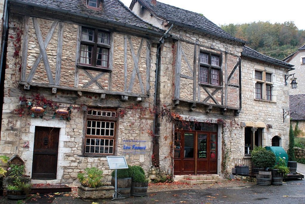 saint cyrq lapopie le lot Page 2